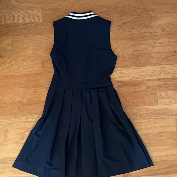 Tory Burch sport PERFORMANCE PLEATED COLLAR GOLF DRESS size S navy blue/white - Picture 10 of 12